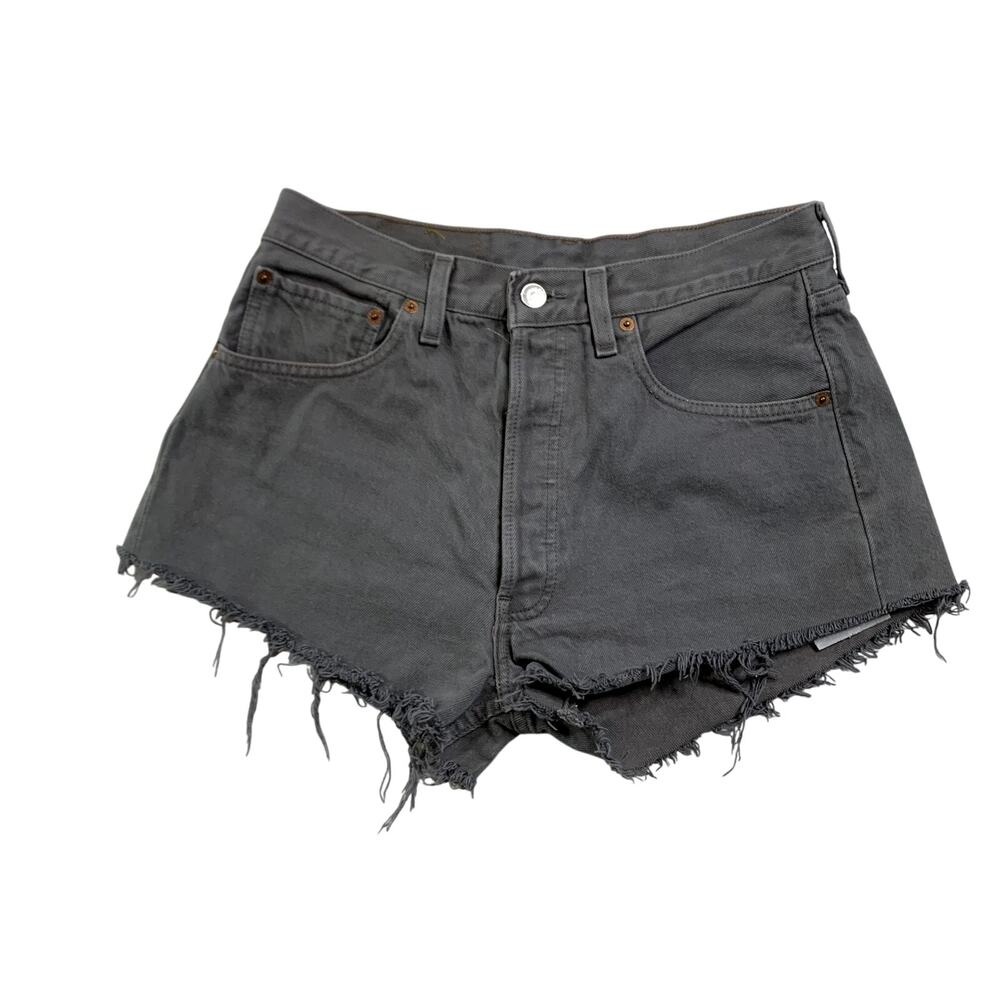 Levi’s 501 Gray Waist high Destroyed Hem Button Booty Shorts Fly 100% cotton 32